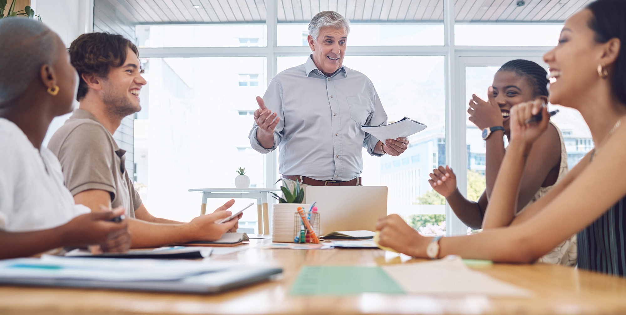 Liderazgo Transformacional: Clave para Equipos Exitosos